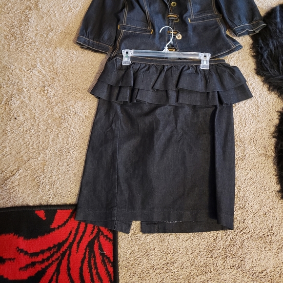 Bisou Bisou jean outfit - Picture 3 of 3